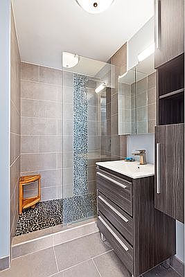 5th image of 20 W 72nd St #1409