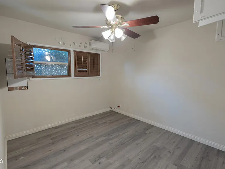 416 N Ellen Dr — Photo 16