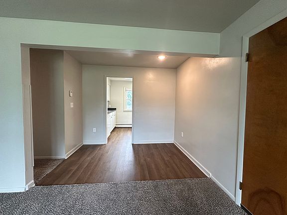 5th image of 349 Churchill Rd #4