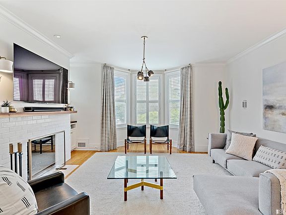 4th image of 1310-1314 Greenwich St #301