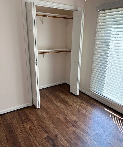 309 Clarendon Ct — Photo 20