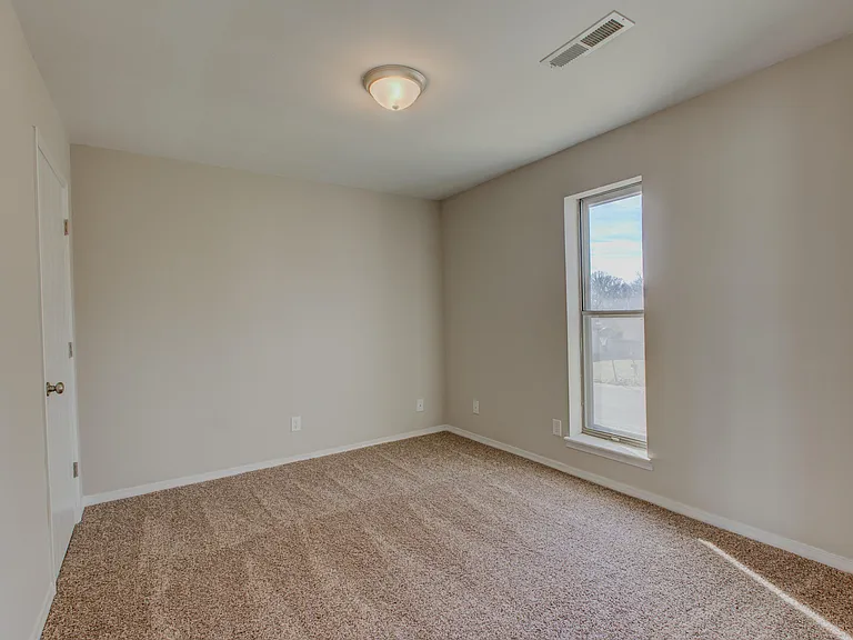 442 N Shiloh Ave — Photo 6