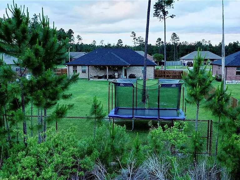 1525 Clark Ct — Photo 34