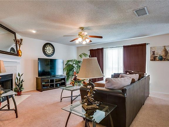 5th image of 2640 Saint Andrews Dr