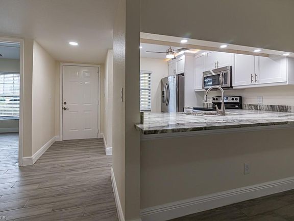 4th image of 2562 Kings Lake Blvd #4-102