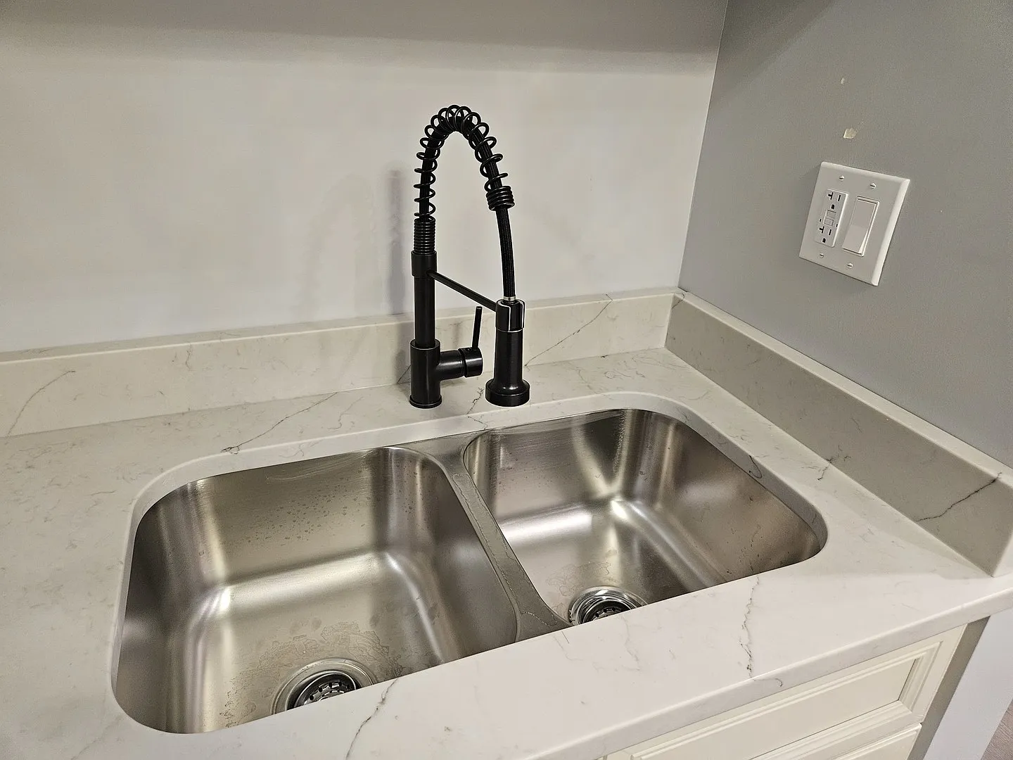 Studio, 400 sqft, $1,525 — Photo 4