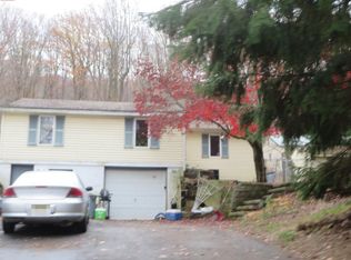 127 Longwood Lake Rd, Oak Ridge, NJ 07438