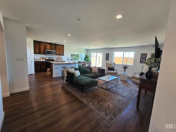 3rd image of 7311 Millers Point Ln