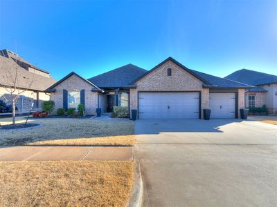 1100 Lindsey Ln, Moore, OK, 73160