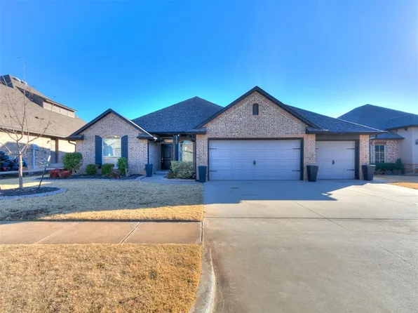 1100 Lindsey Ln, Moore, OK 73160