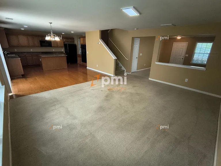 350 Fairmont Way #3 — Photo 4
