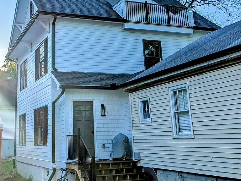 1002 Center St NW — Photo 17