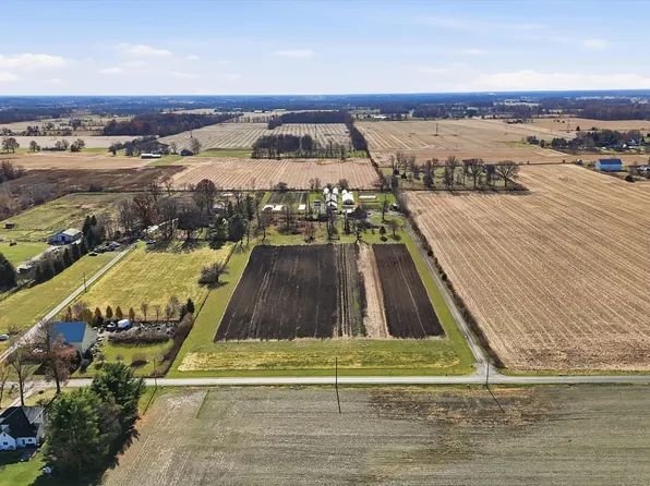 2335 W 211th St, Sheridan, IN 46069