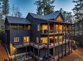 34 Maple St, Highlands, NC 28741