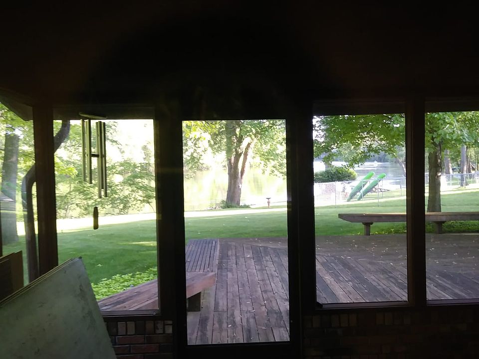 View river screened porch