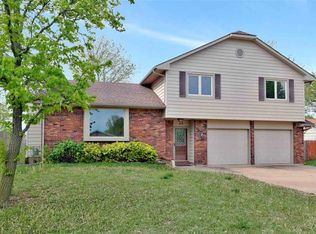 25 Shenandoah Dr, Goddard, KS 67052