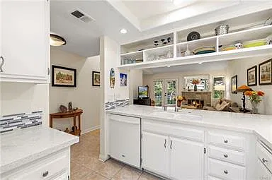 2 bed, 925 sqft, $2,850 — Photo 4