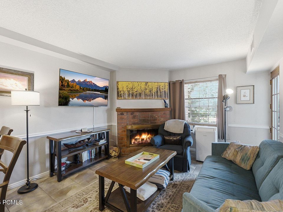1st image of 1637 Shortline Rd #204