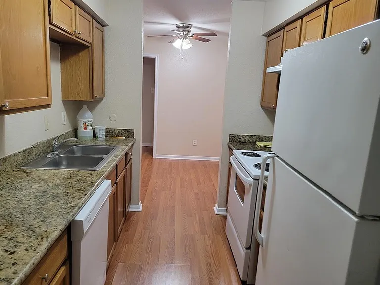 6606 De Moss Dr #604 — Photo 16