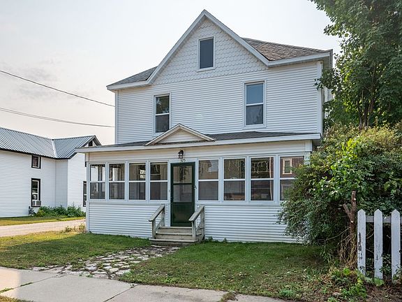2nd image of 325 Pennsylvania St