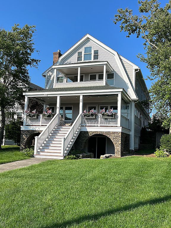 56 Tuckerman Ave, Middletown, RI 02842 Zillow