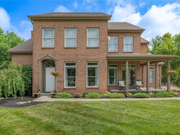 130 Edinburgh Dr, Springboro, OH 45066