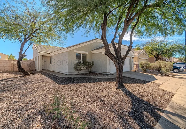 23985 W Pecan Rd — Photo 1