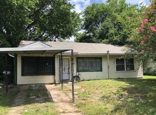 5621 Malmedy Rd, Houston, TX 77033