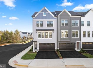 42179 Berrier Farms Ter, Chantilly, VA 20152