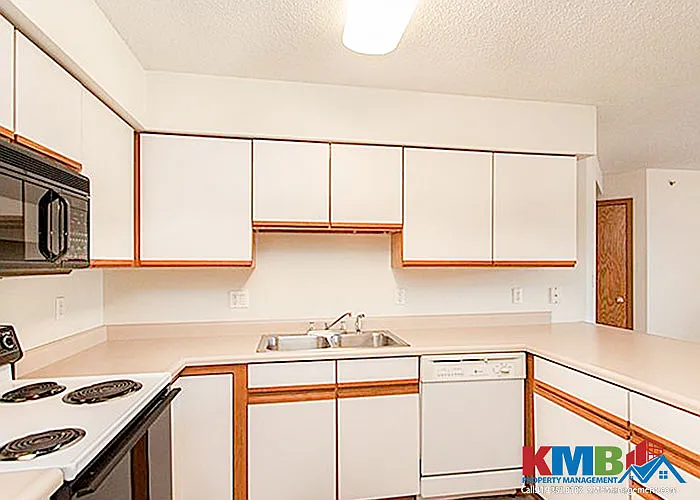 21 Westside Dr — Photo 9