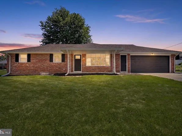 9 Wildasin Dr, Jacobus, PA 17407