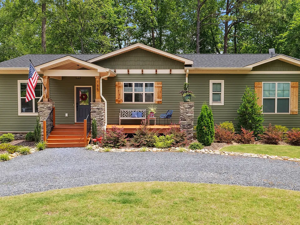 185 Canter Ln