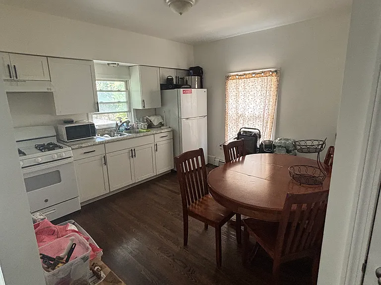 598 Washington Ave #2 — Photo 14