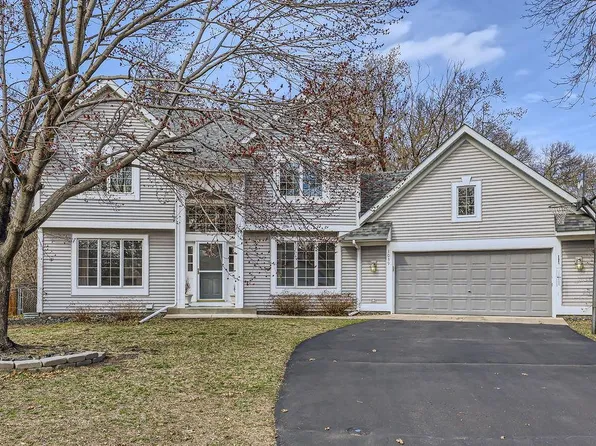 1039 101st Ln NE, Blaine, MN 55434