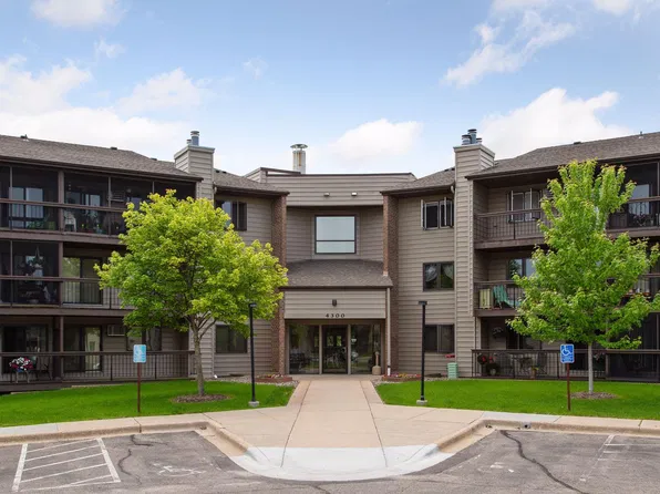 4350 Trenton Ln N APT 204, Plymouth, MN 55442