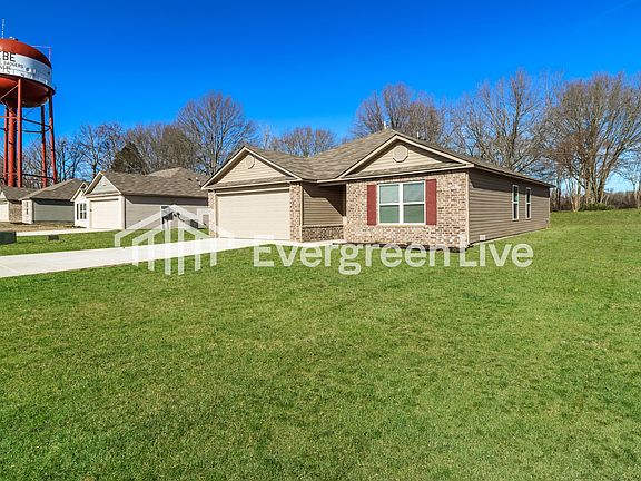 3rd image of 117 Jasmine Ct