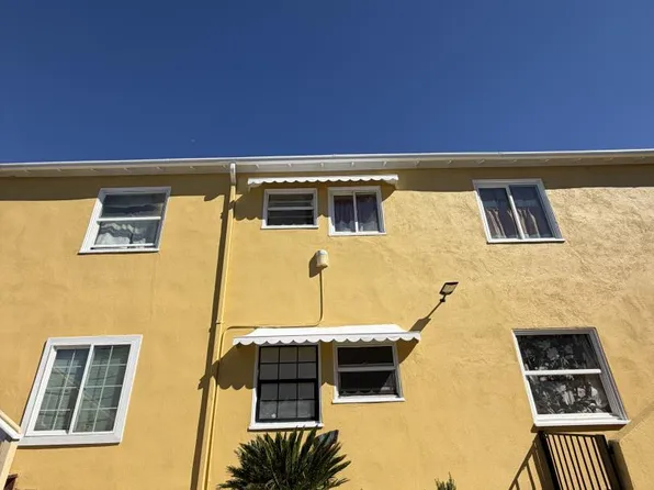 23 Peroly Ct, Oakland, CA 94601