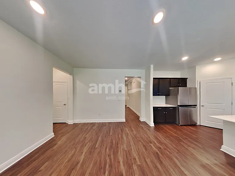 27478 Saint Andrews Ave — Photo 7