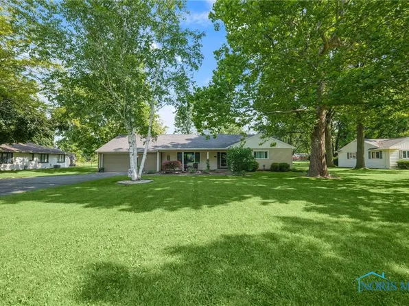 600 Bittersweet Dr, Findlay, OH 45840