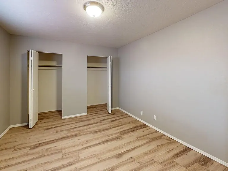 9416-Lexington-Ave-NE-Apt-21-Bedroom_06172026