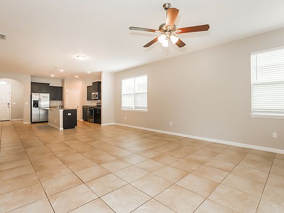 5th image of 10616 Scenic Hollow Dr