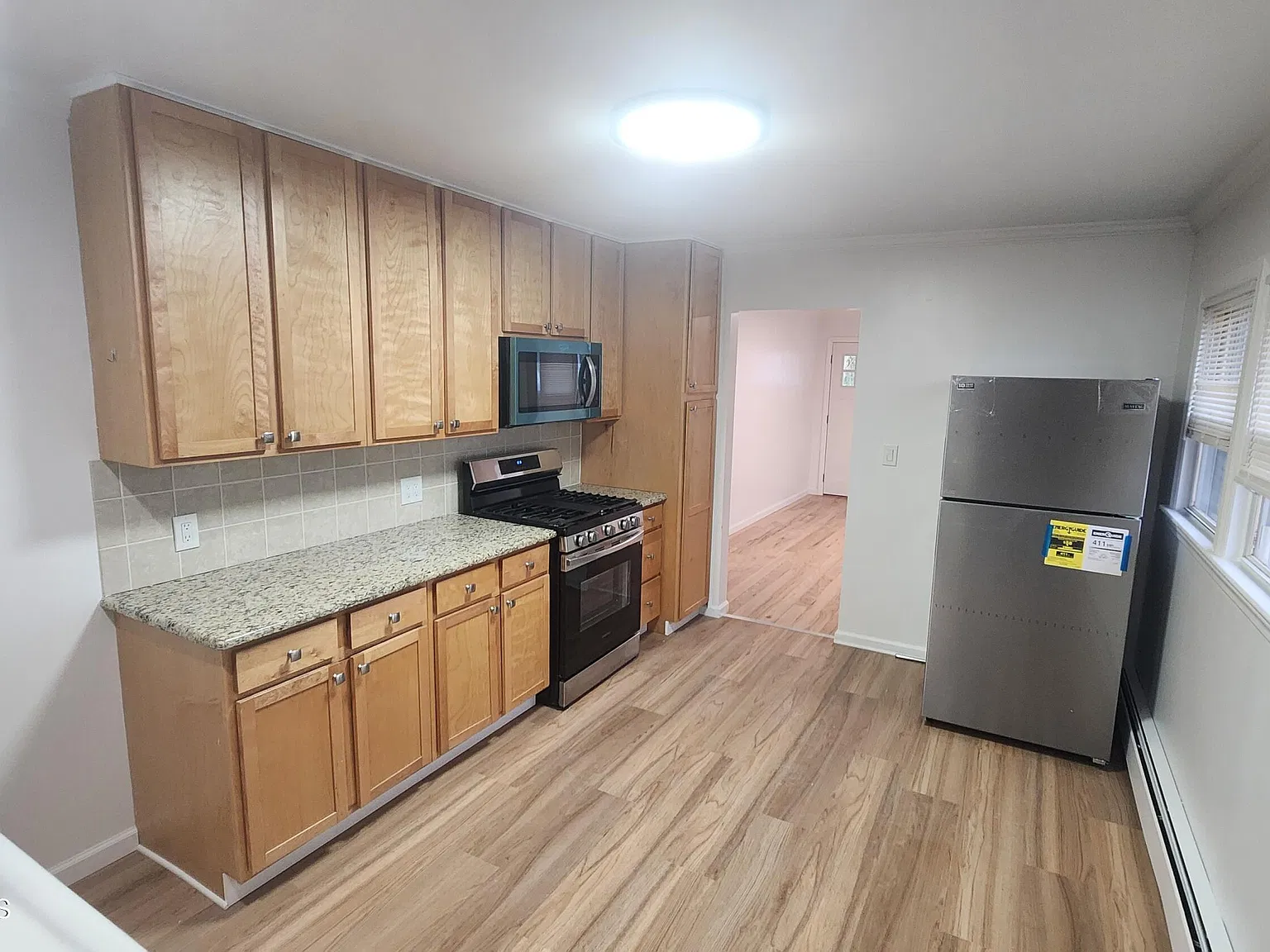 3 bed, 1.5 bath, 1548 sqft, $3,600 — Photo 3