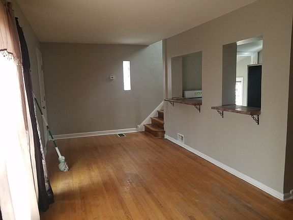 4th image of 5410 S Hoyne Ave