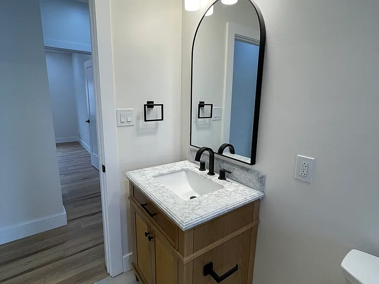 2nd level bath sink