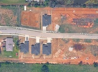 1433 E Emelyn Ln #6, Siloam Springs, AR 72761