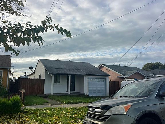 3rd image of 3256 Andrade Ave