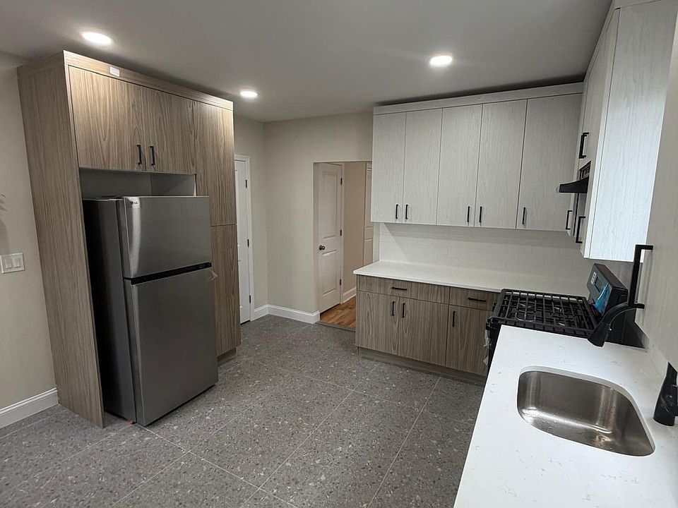 1st image of 133 E Grant Ave #G1