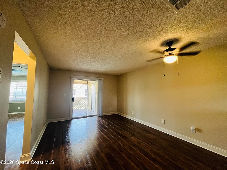 2963 Sir Hamilton Cir #8 — Photo 6