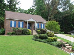 7811 Valley Bend Dr SE, Huntsville, AL 35802