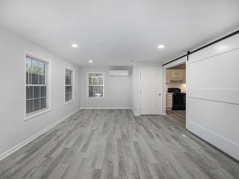 1131 Leesville St #D — Photo 10